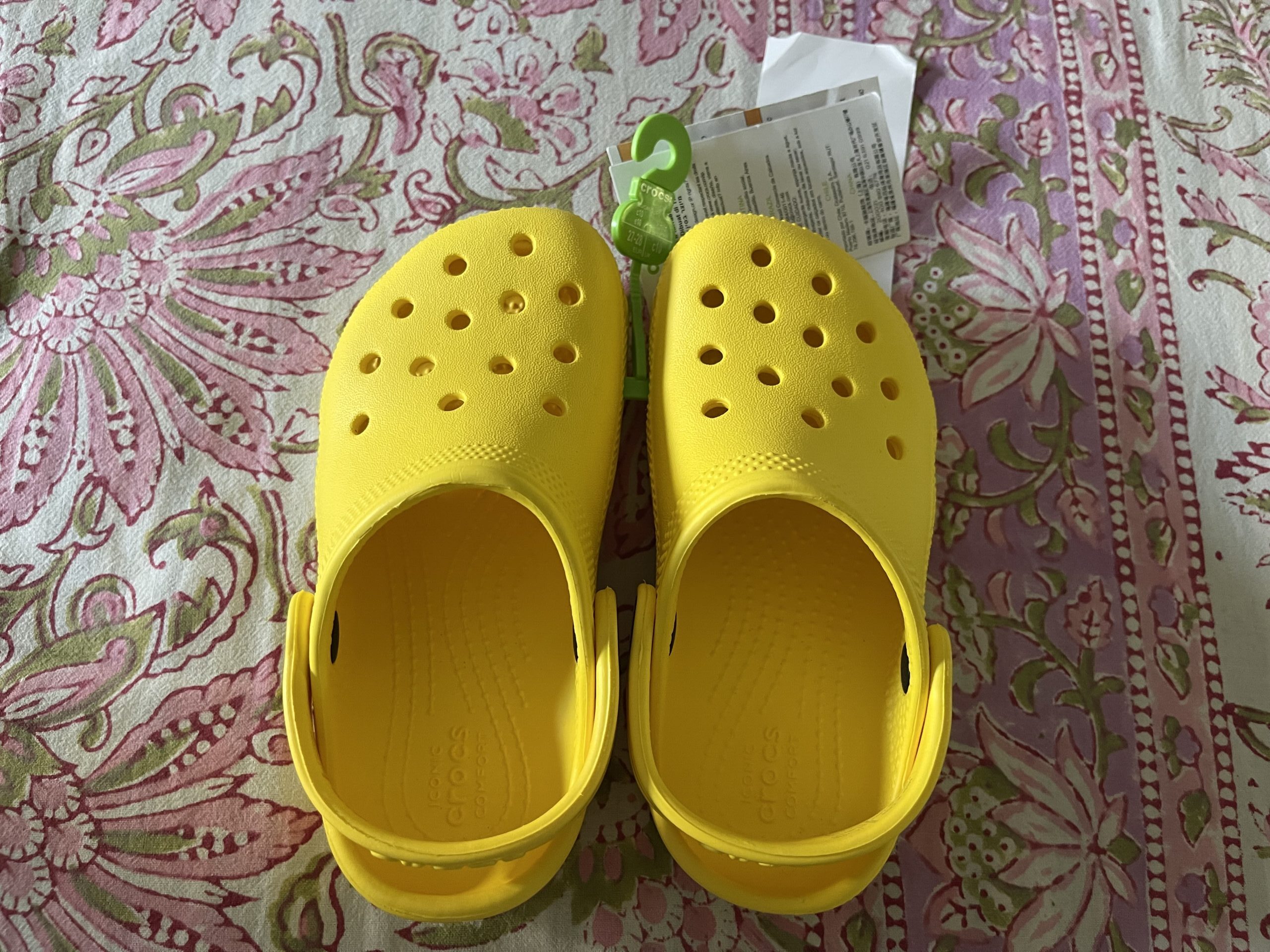 new crocs, never wore for a single time