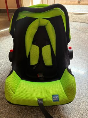 secondhand but unused mee mee rocker car seat carry cot