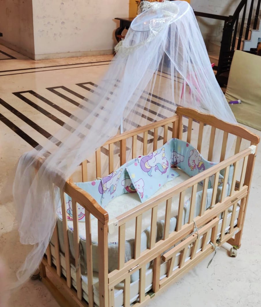 preloved babyhug Montana crib for sale