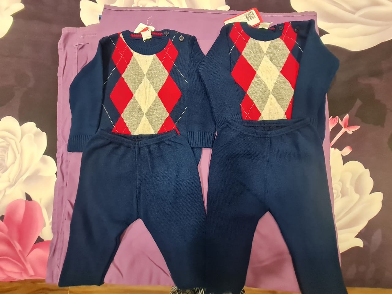 baby thrift NEW Babyhug full sleeves sweater set