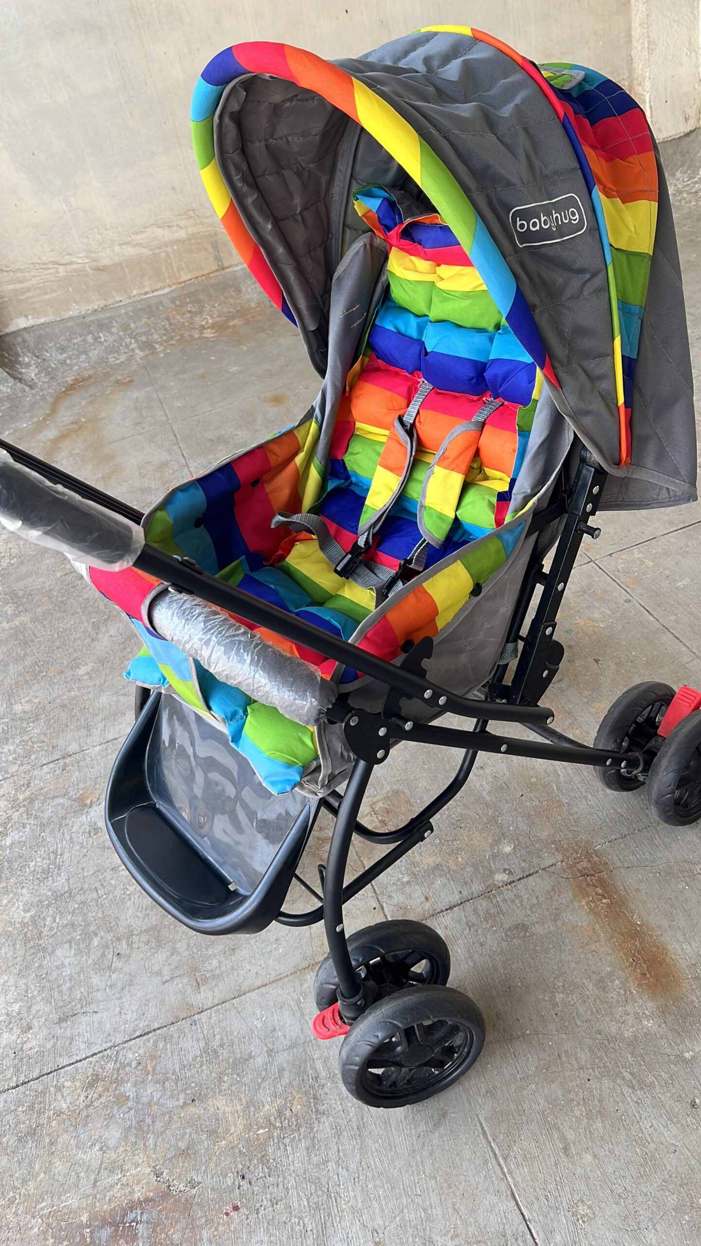 preowned good condition babyhug cosmo stroller with reversible handle for sale