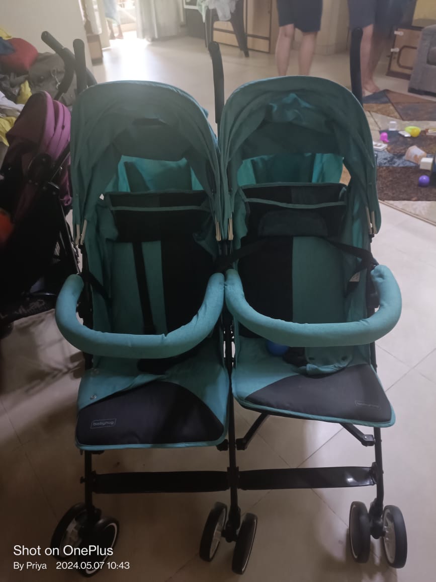 preloved twin stroller by babyhug