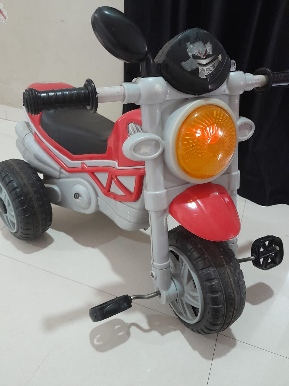 secondhand kids bullet tricycle with music and lights