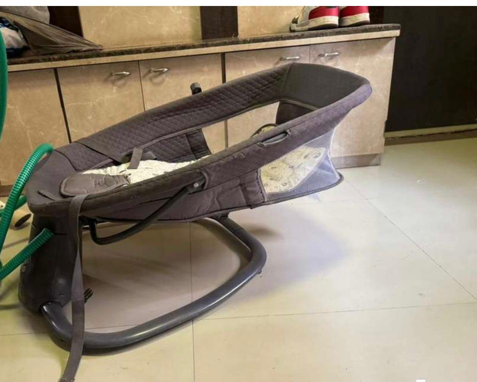 Preloved Mastela electric baby swing rocker