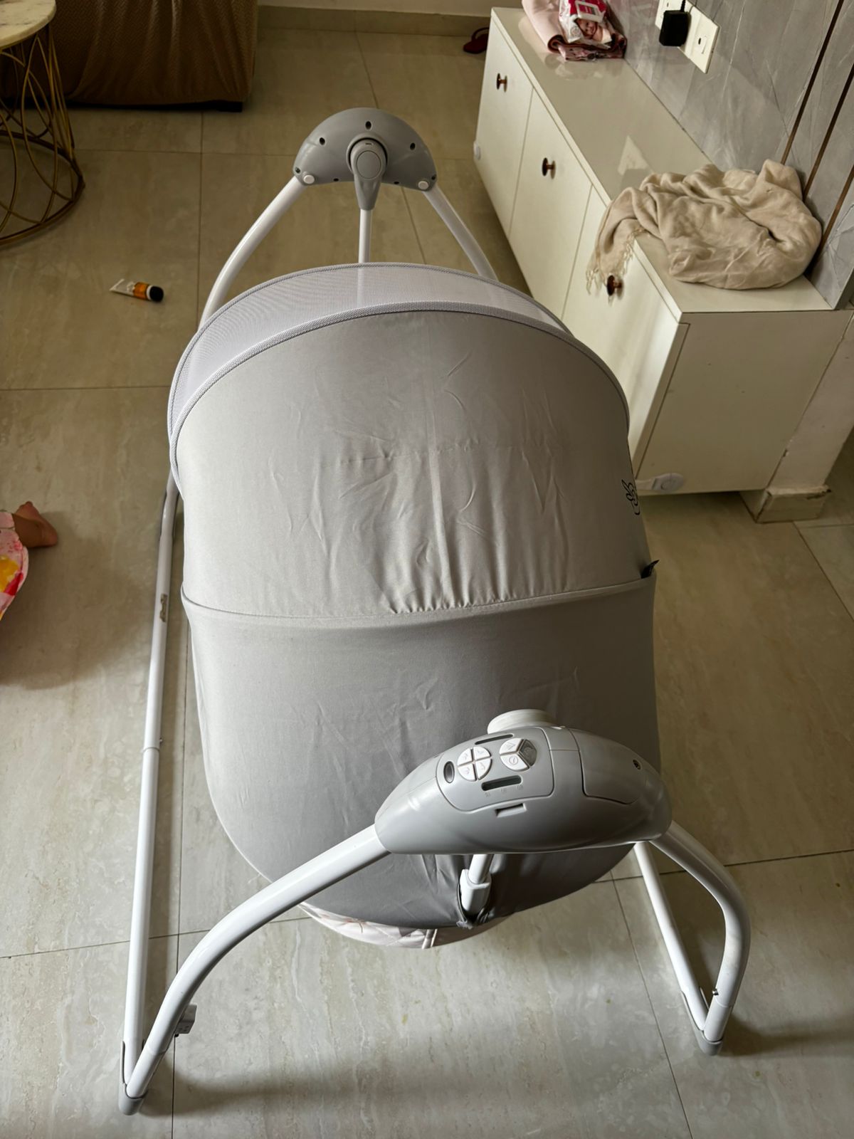 secondhand like new R for Rabbit Lullabies Baby Cradle Automatic Swing ( Pune )