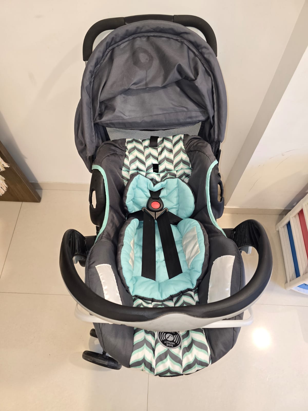 thrift baby Preloved Evenflo stroller and car seat ( Mumbai )