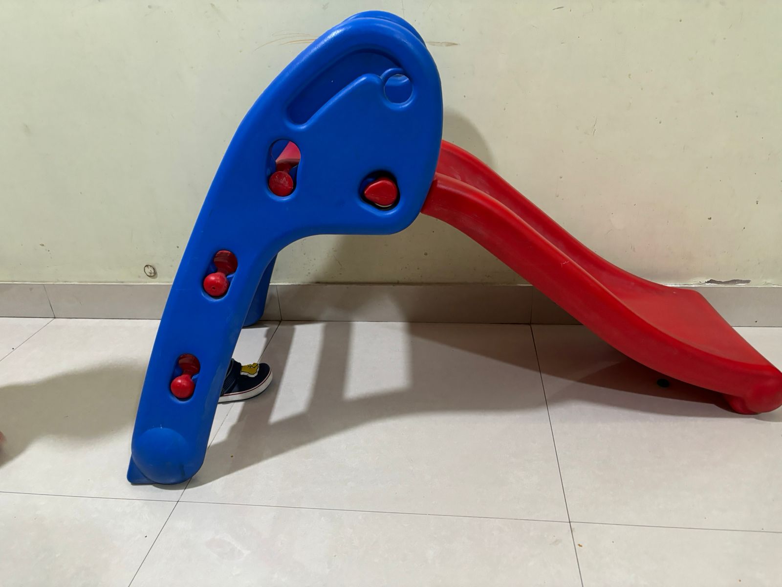 preowned kids slide ( Kanpur )