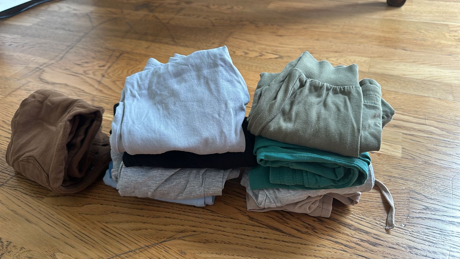 Set of 10 secondhand H&M cotton joggers (2-3 years)