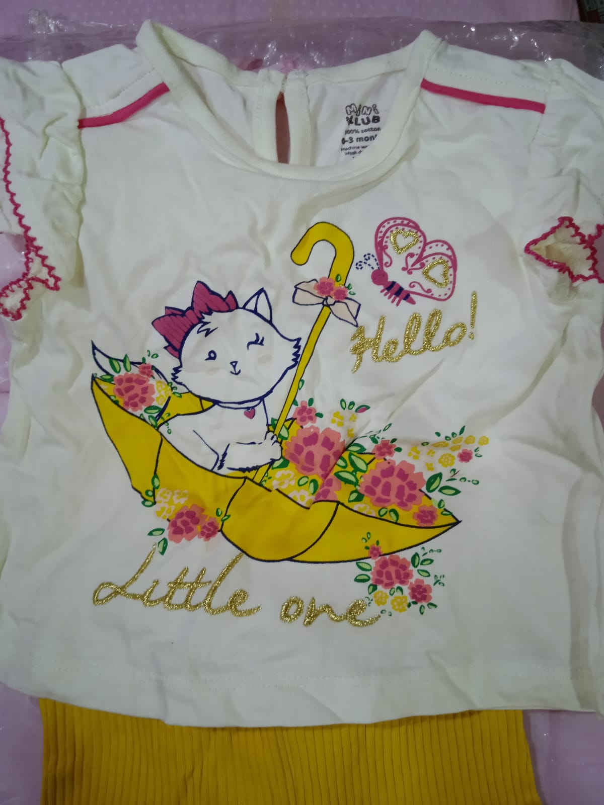 thrift baby Mini club baby outfit (0-3 months)