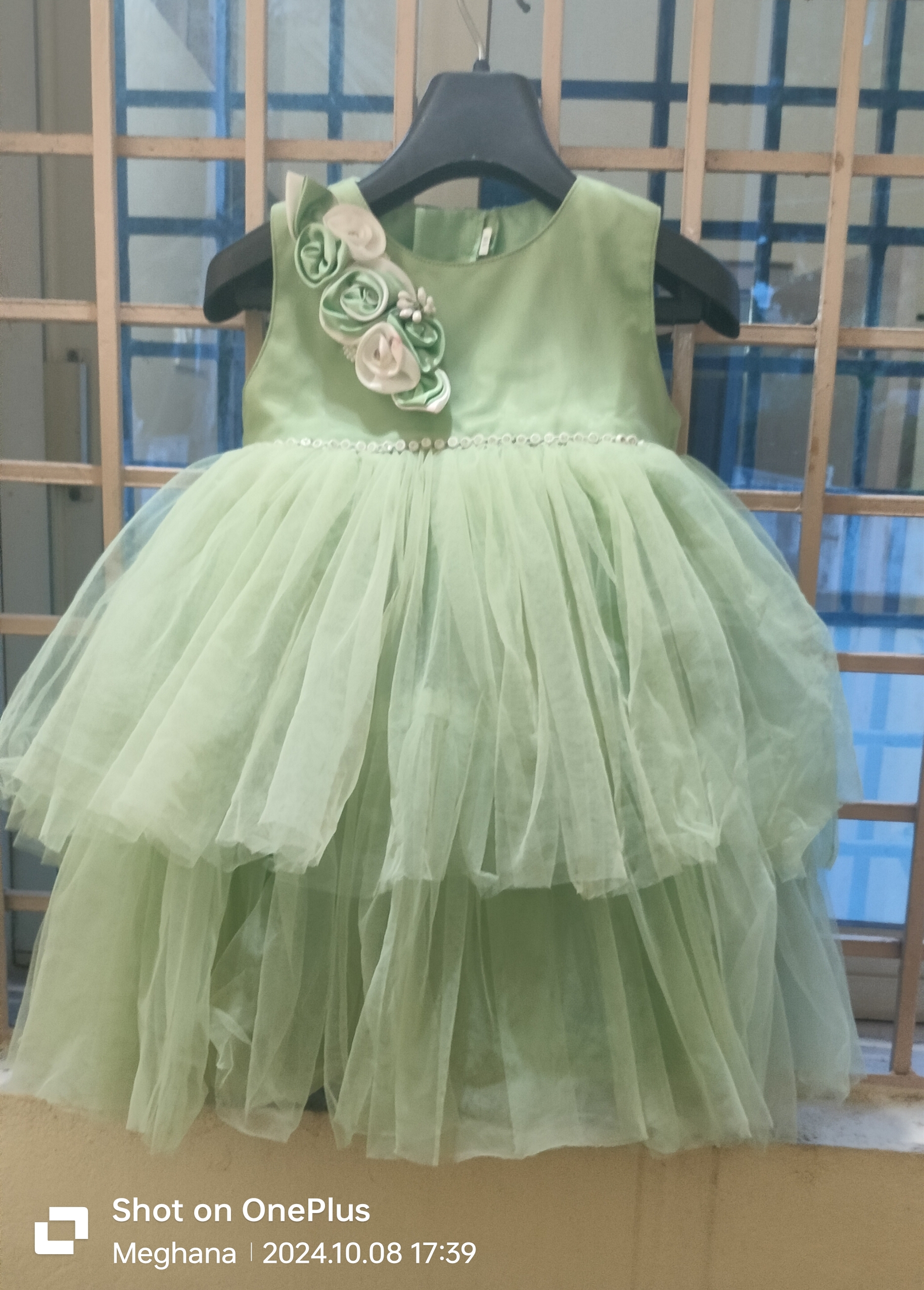 Like New Babyhug light green party wear frock (1-2 years)