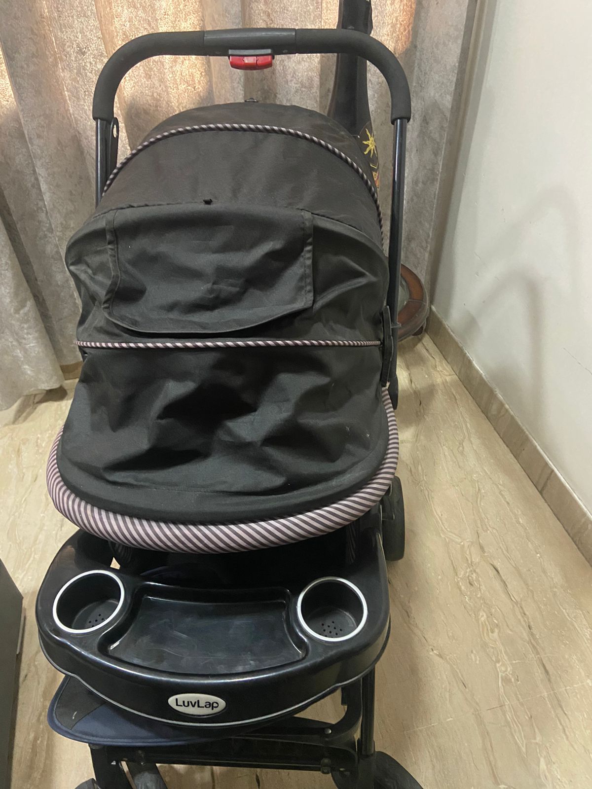 thrift baby Luvlap stroller ( New Delhi )