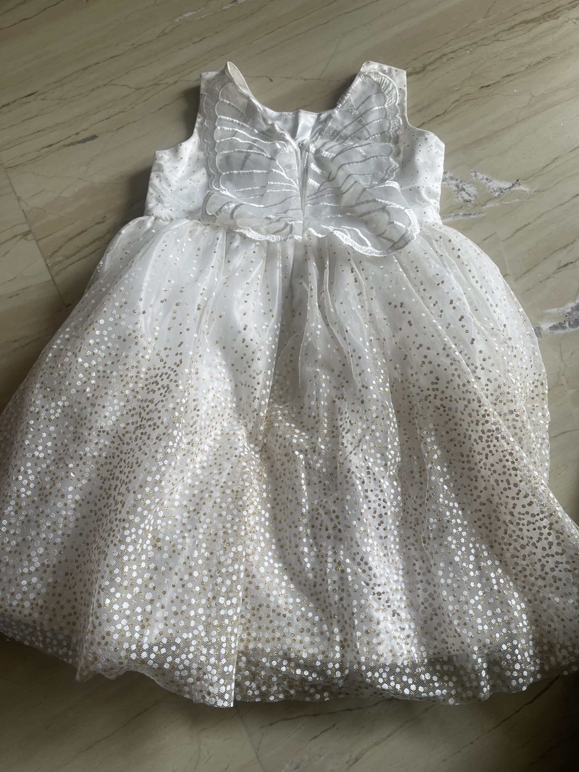 NEW white party dress (5-6 years)