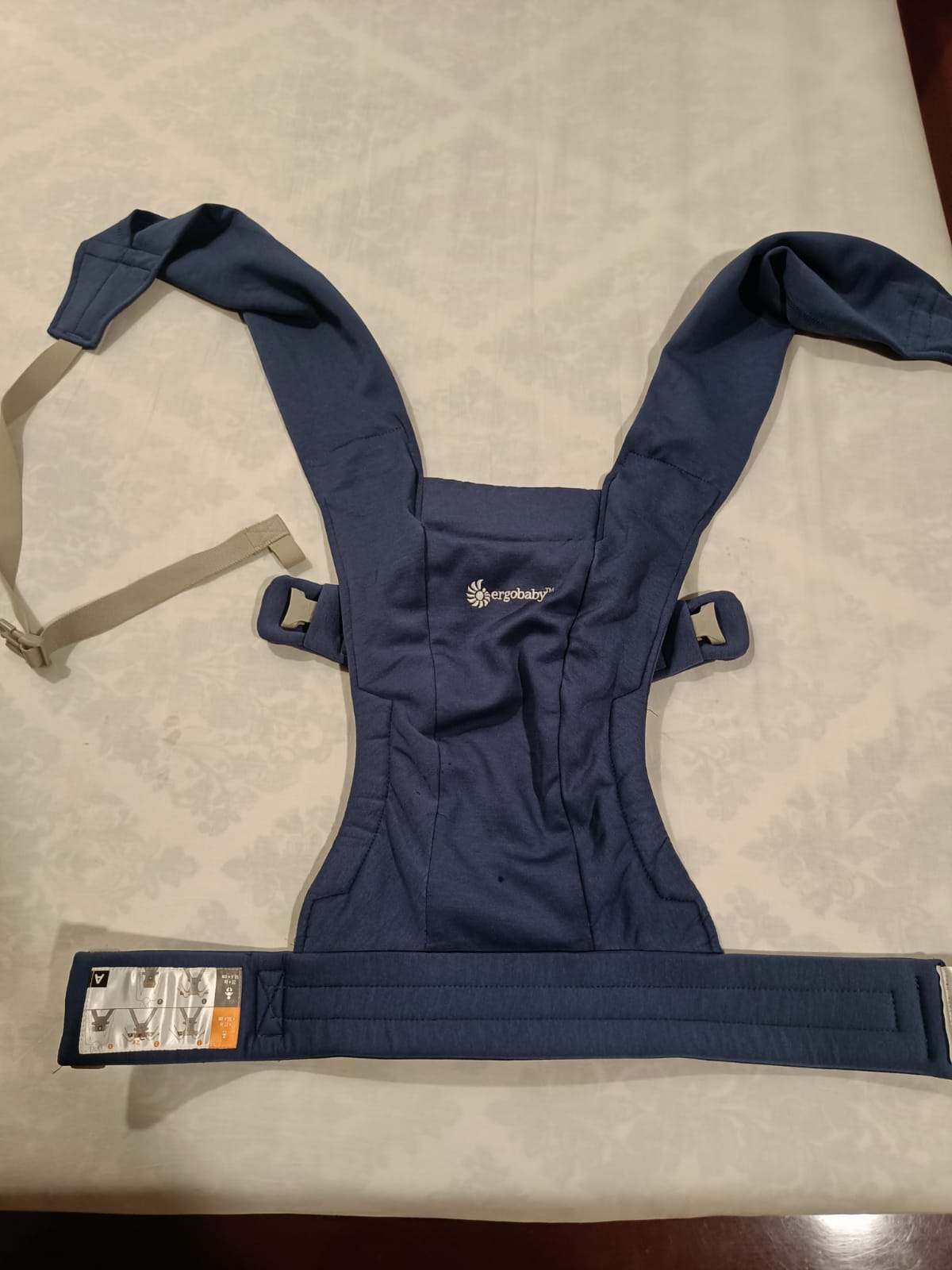 Second hand Ergobaby baby carrier