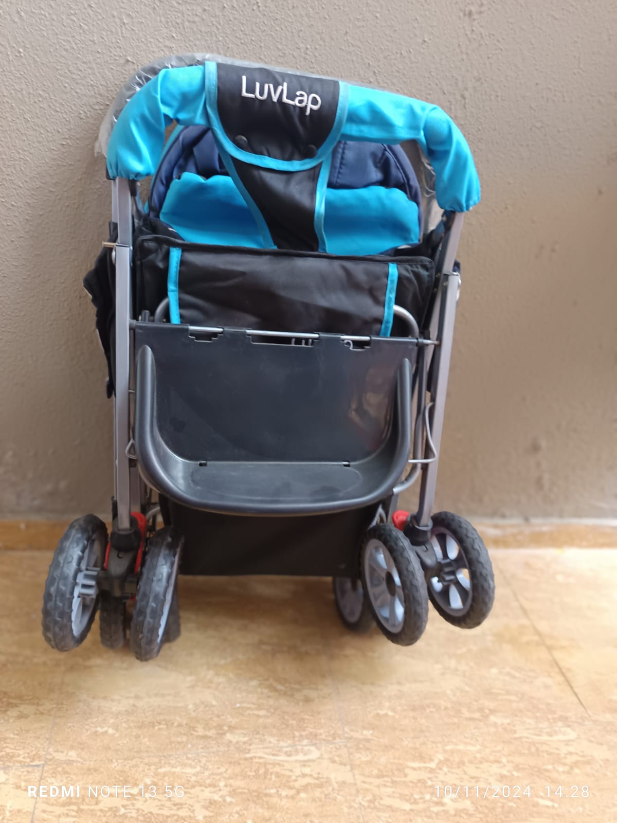 Secondhand LuvLap sunshine baby stroller ( Pune )