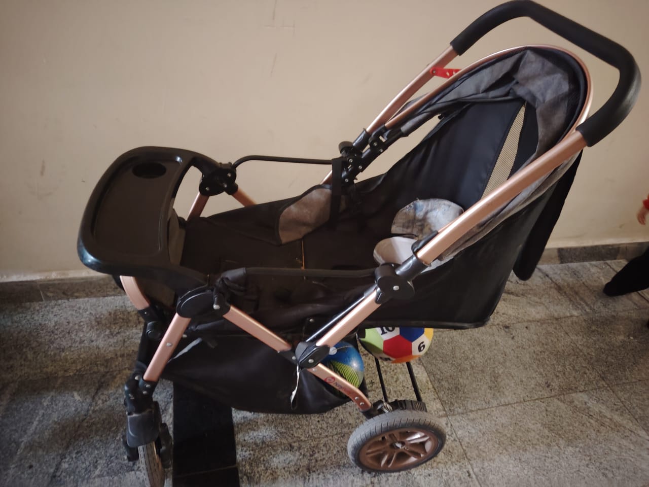 Thrift Baby Used Hunny Hunny baby stroller ( Hyderabad )