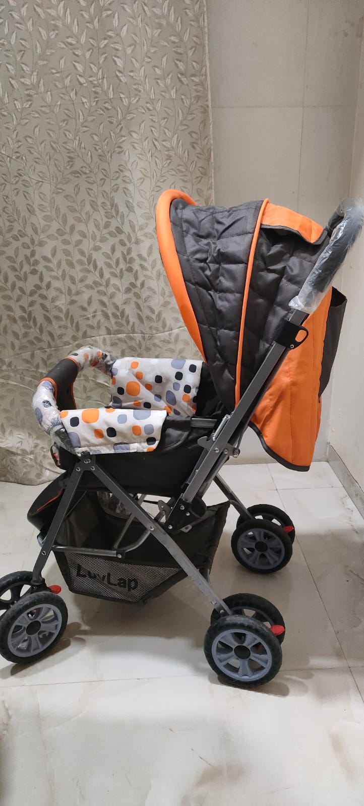 Gently used LuvLap sunshine baby stroller / pram ( Mumbai )