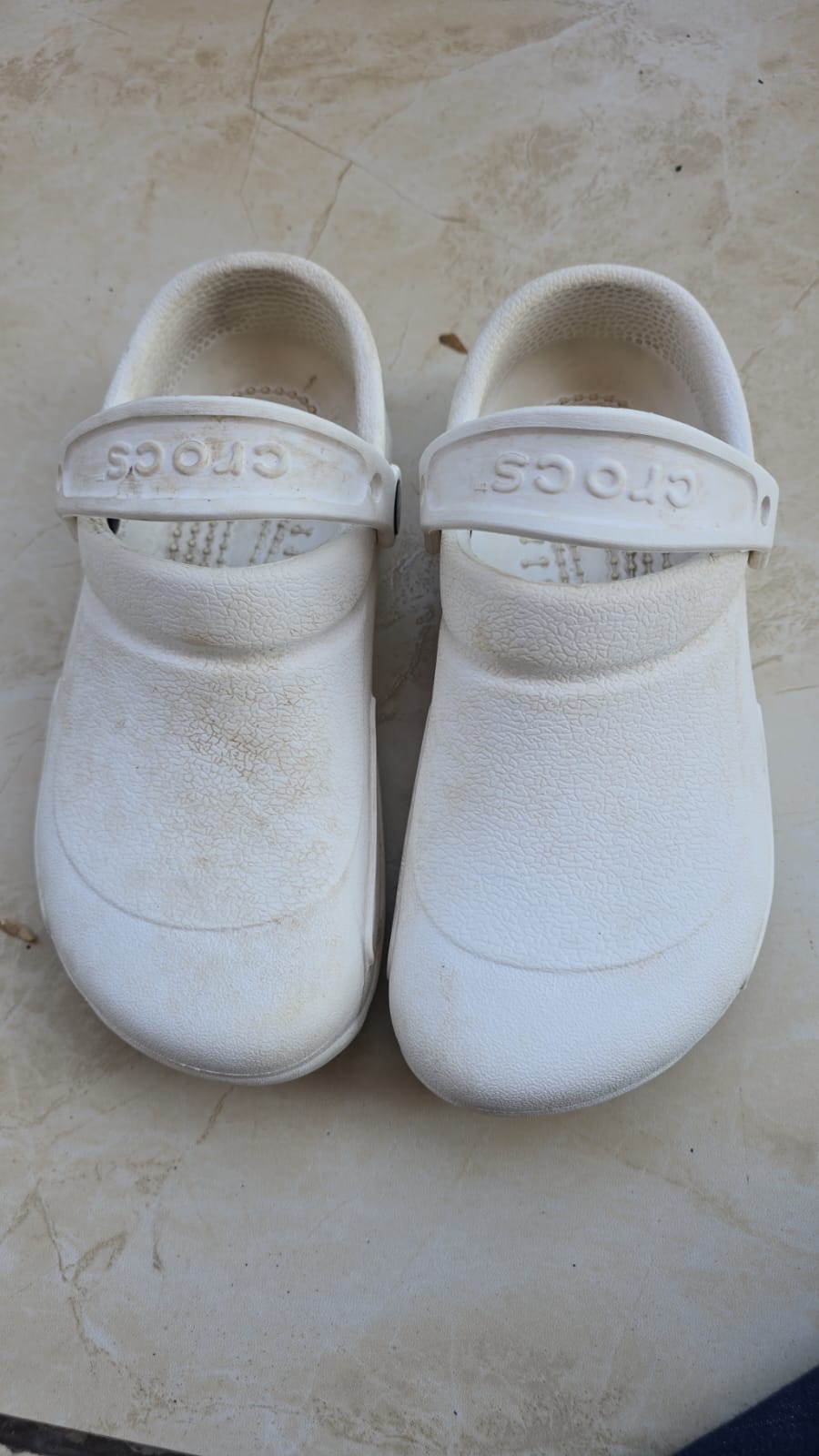 Secondhand White crocs for girls (6-8 years)