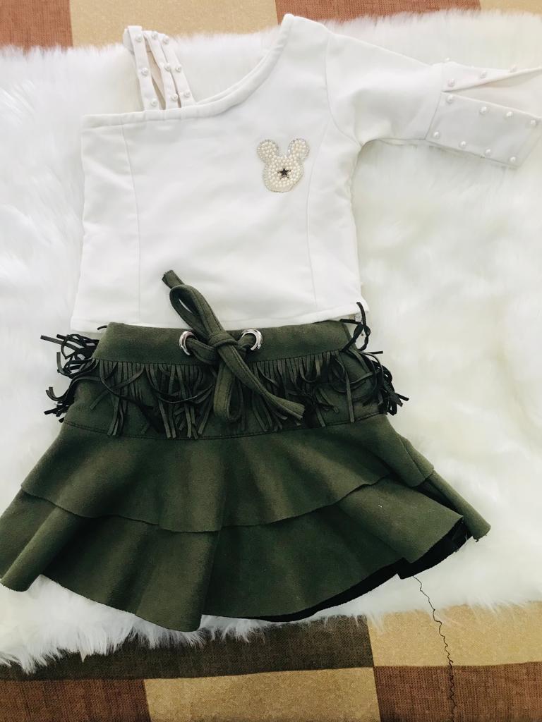 Gently used girls skirt and top set (2-3 years)