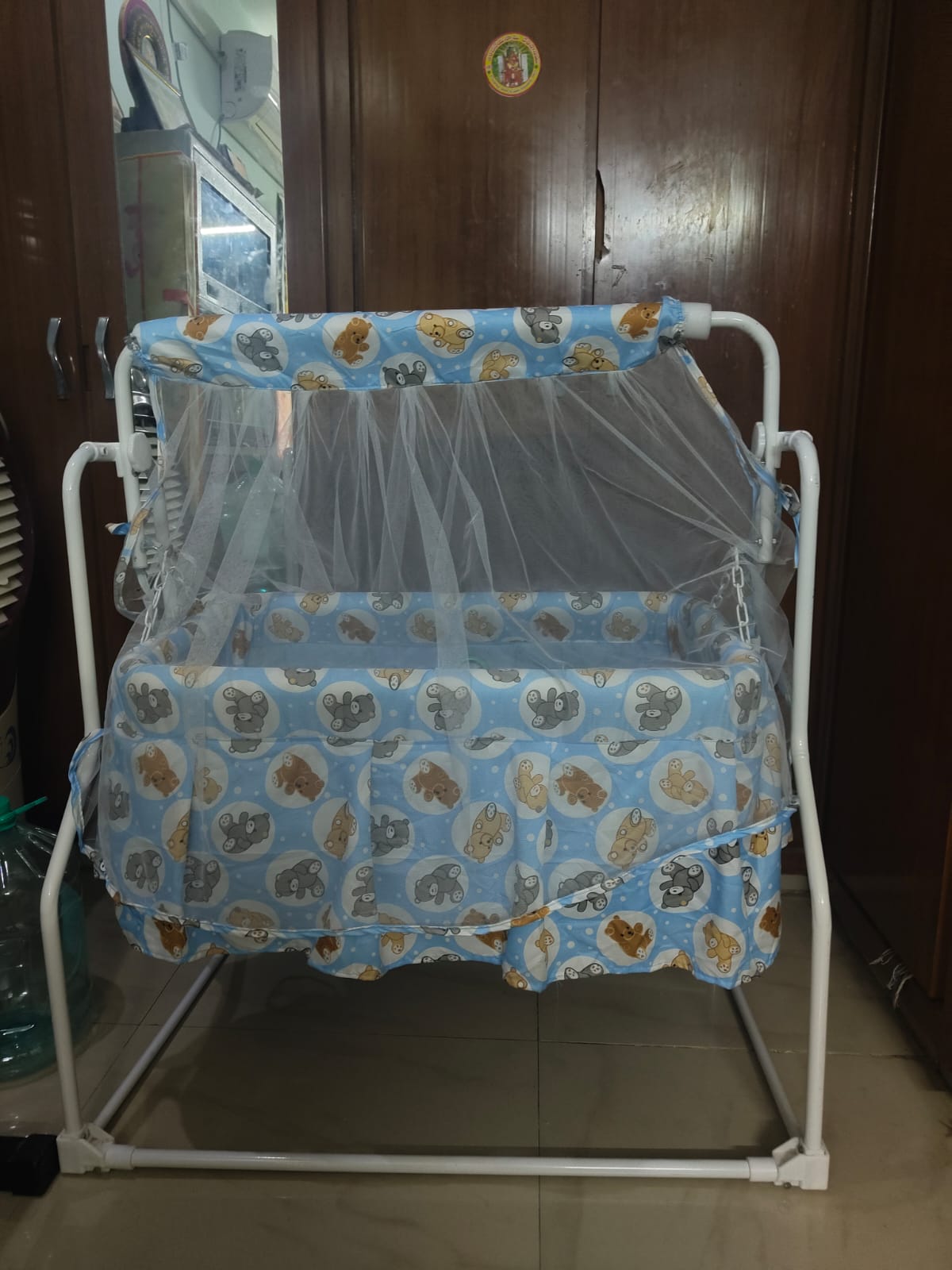 preowned baby cradle