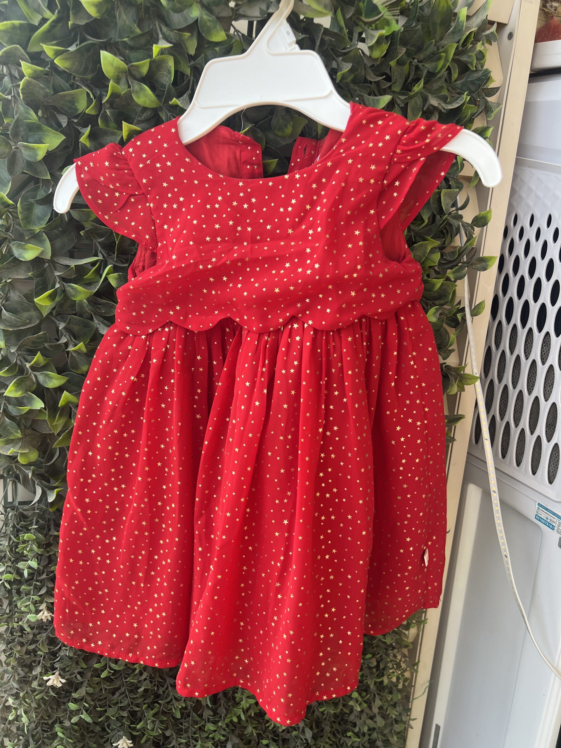 Preloved Hamleys red star dress for girls in excellent condition (1-2 years)