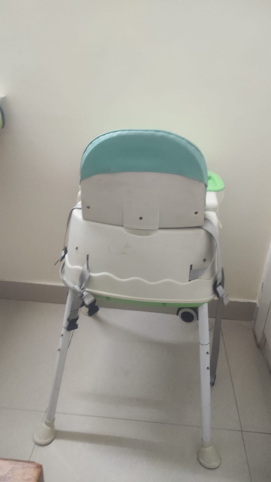 Thrift baby Syga high chair ( Noida )