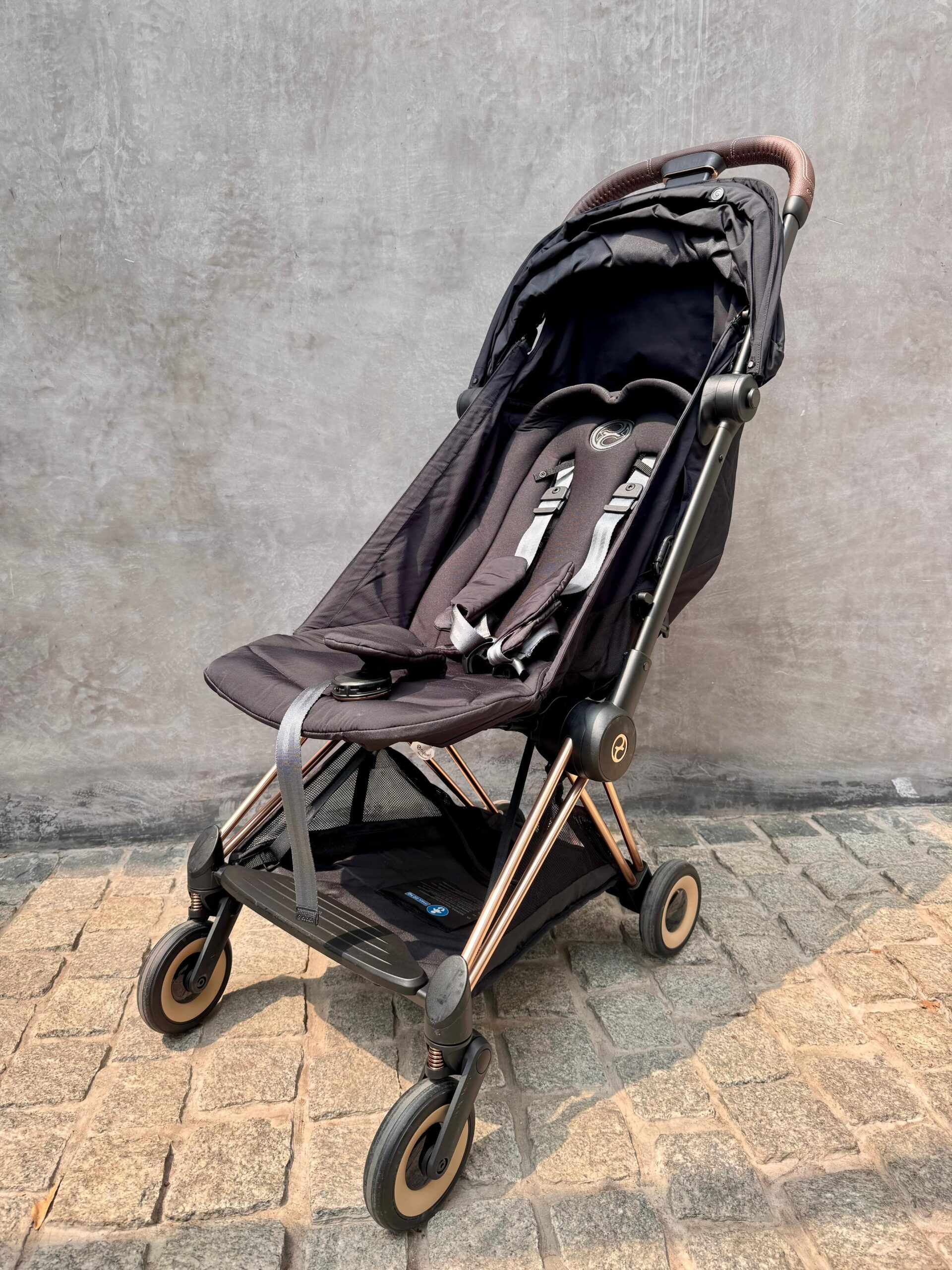 gently used Cybex stroller ( Chennai ) - Easily collapsible to cabin baggage size—perfect for travel