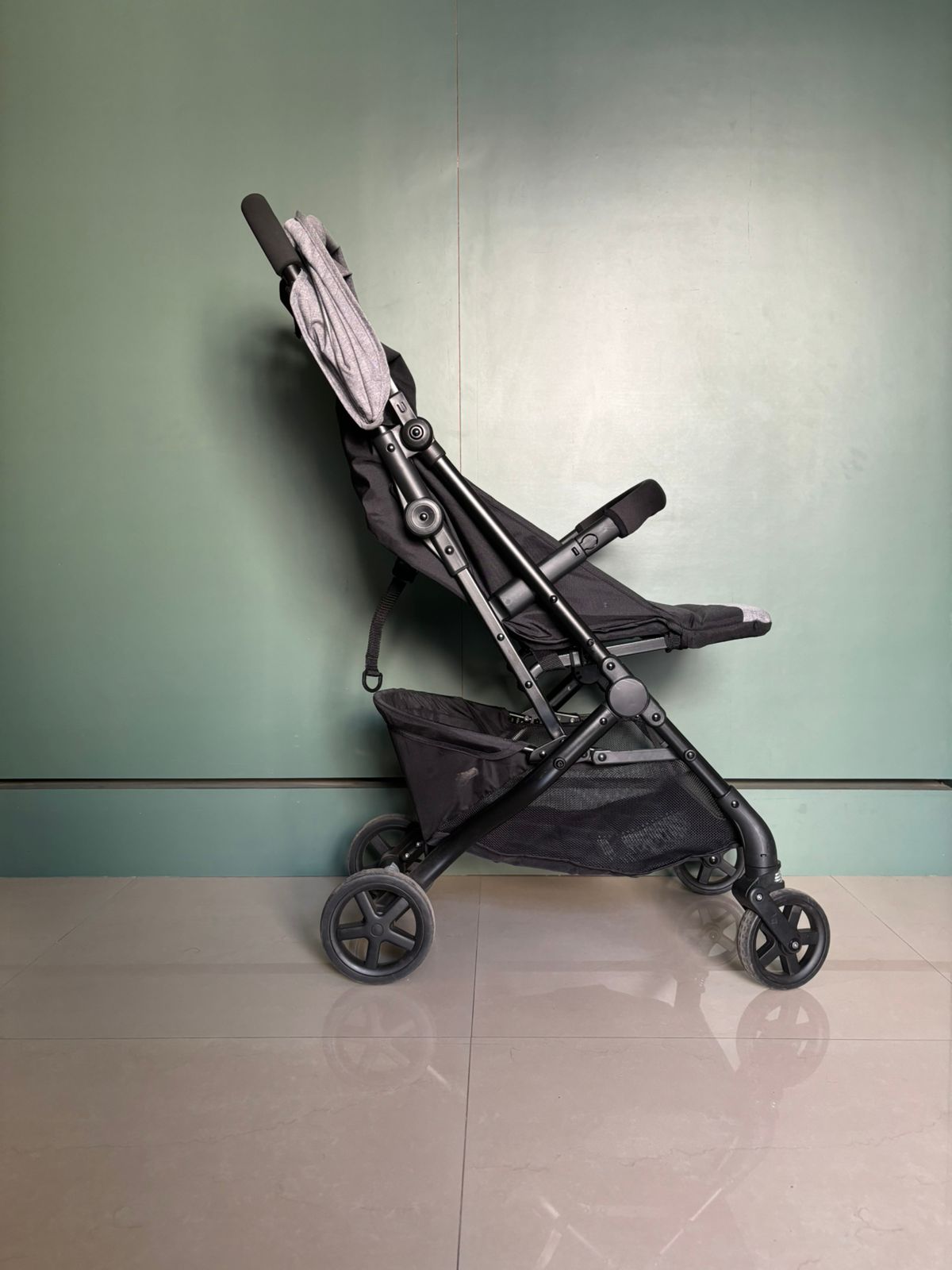 Gently used Evenflo travel stroller for sale ( Mumbai )