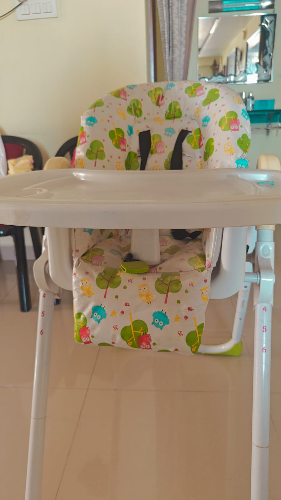 Thrift baby secondhand baby feeding chair for sale