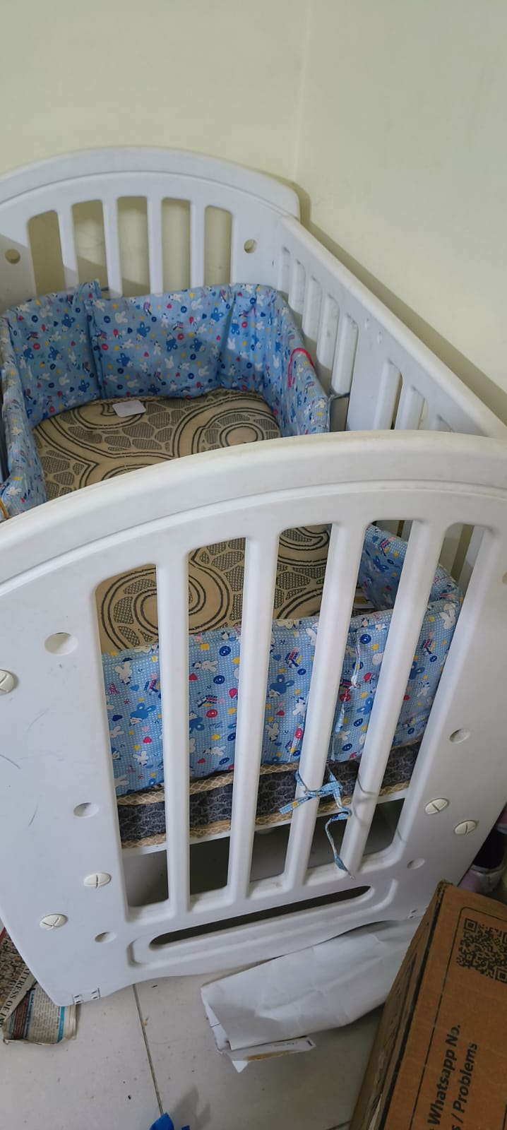 Preowned Baby hug cradle with matters ( Hyderabad )