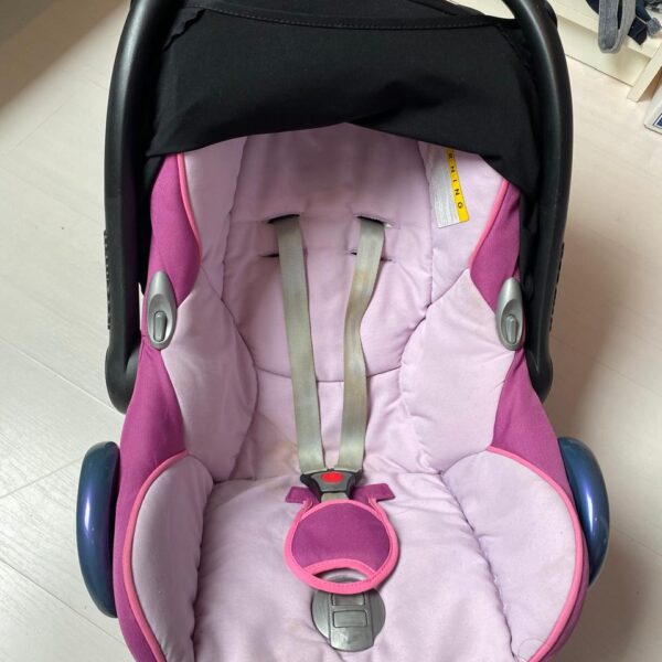 Preloved Maxi cosy baby seat for FREE ( Pune )