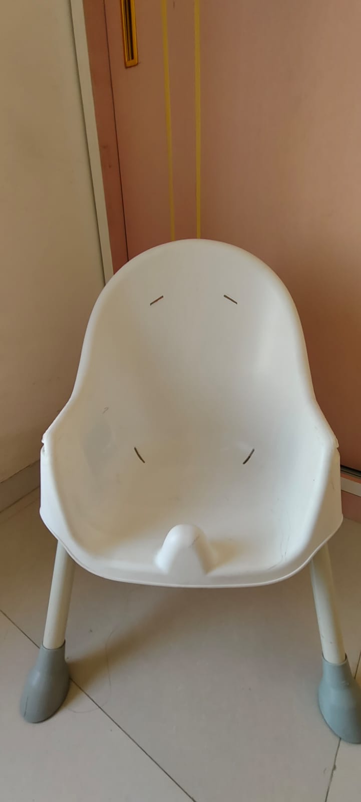 Secondhand R for Rabbit high feeding chair ( Pune )