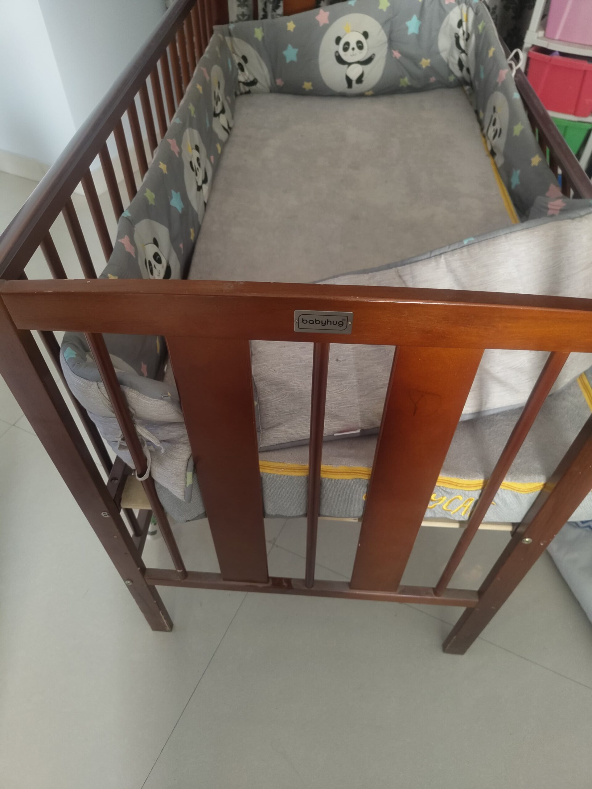 Preowned Babyhug malmo wooden cot ( Uttrakhand )
