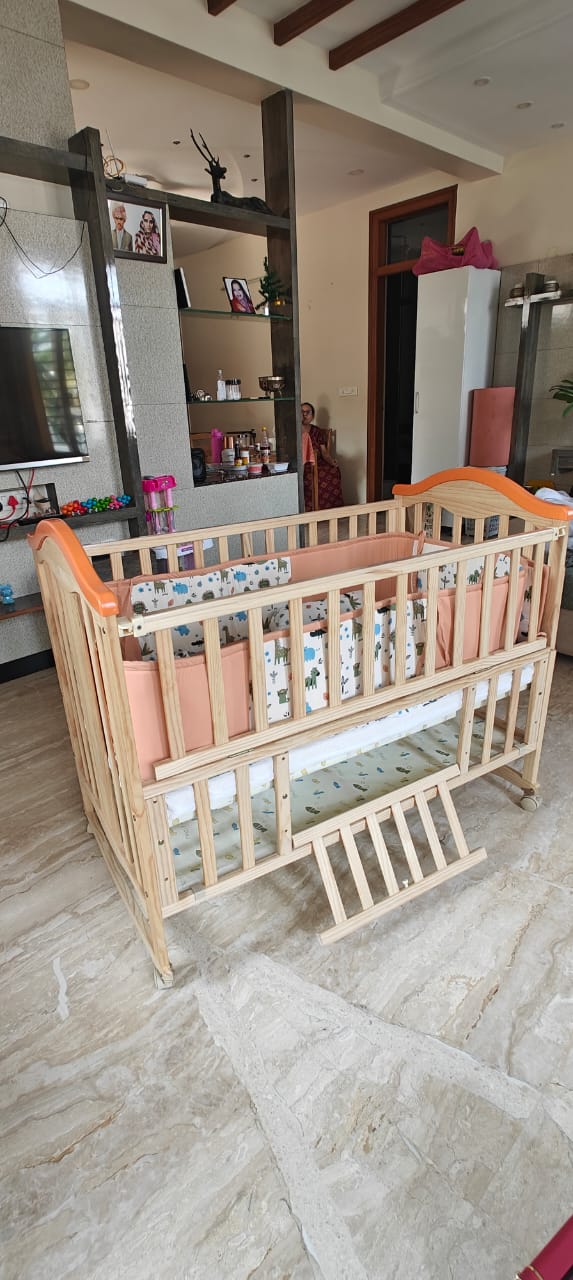preowned Like New Luvlap crib ( Bangalore )