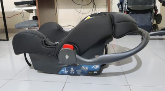 Secondhand Like New Luvlap car seat ( Pune )