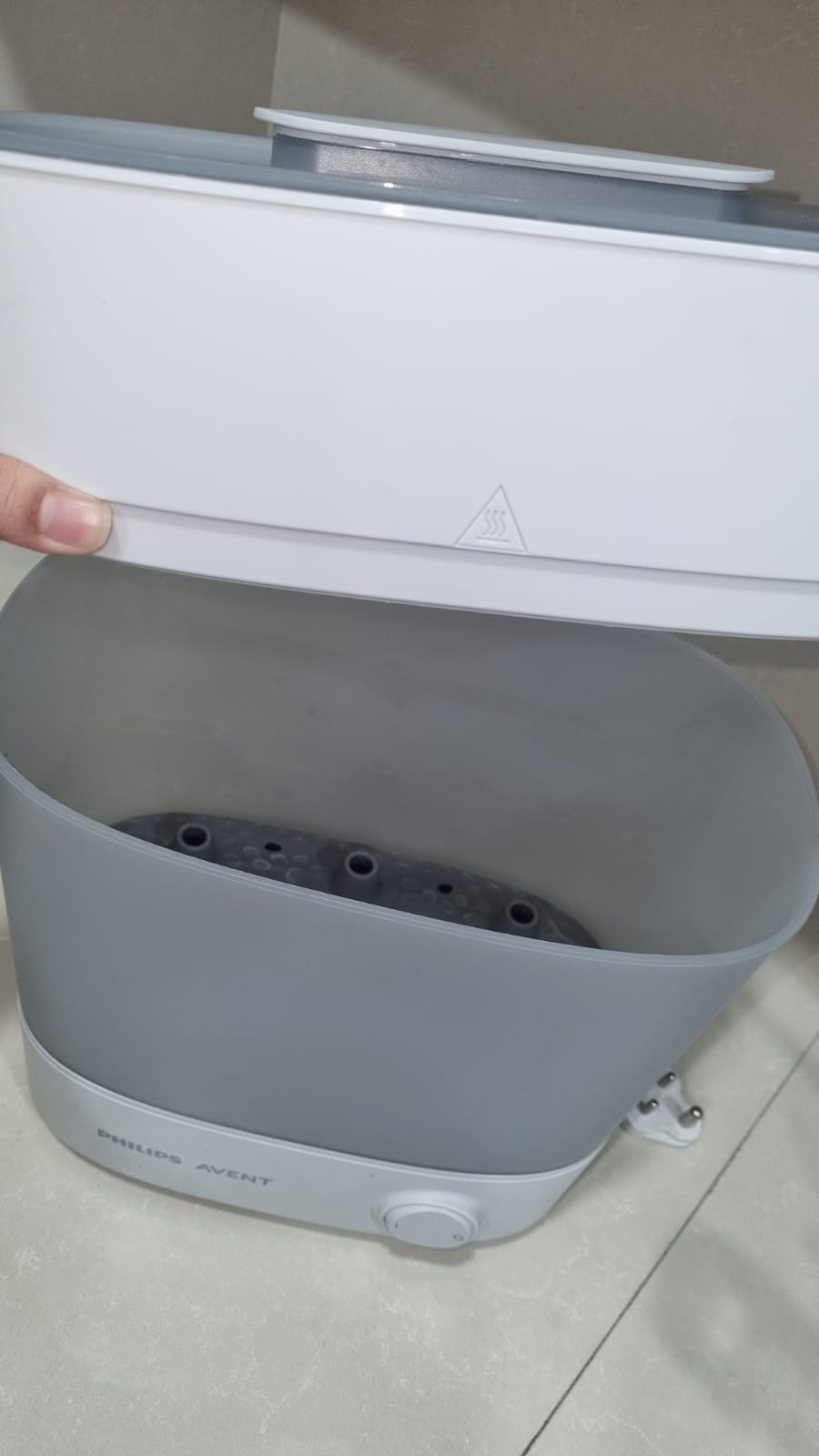 Gently used Philips Avent steam Sterilizer