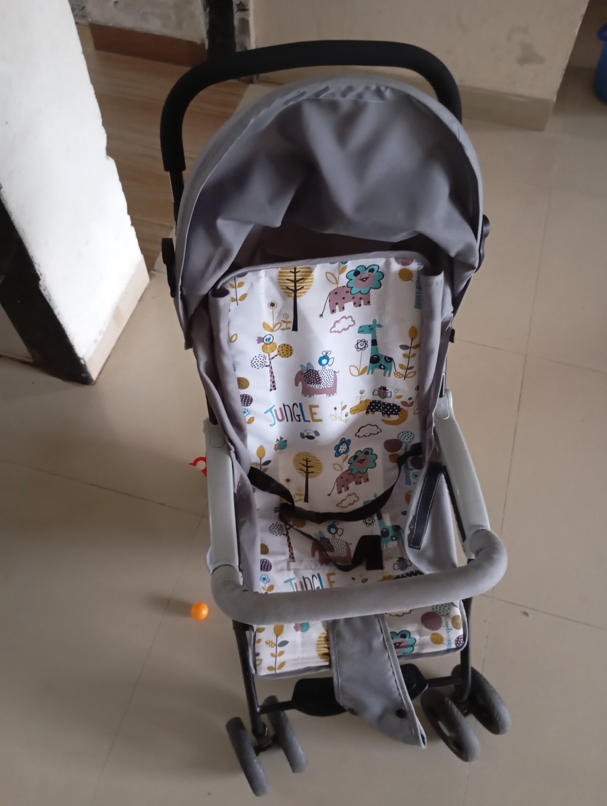 Secondhand Baybee stroller for babies Mumbai