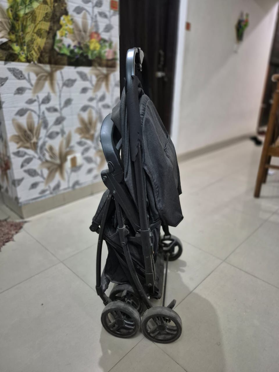 Preloved Mee Mee Easy to Push foldable Baby Stroller ( Ghaziabad )
