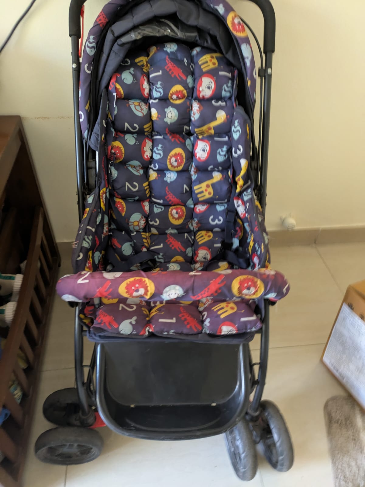 Preowned Like New Babyhug pram ( Mumbai )