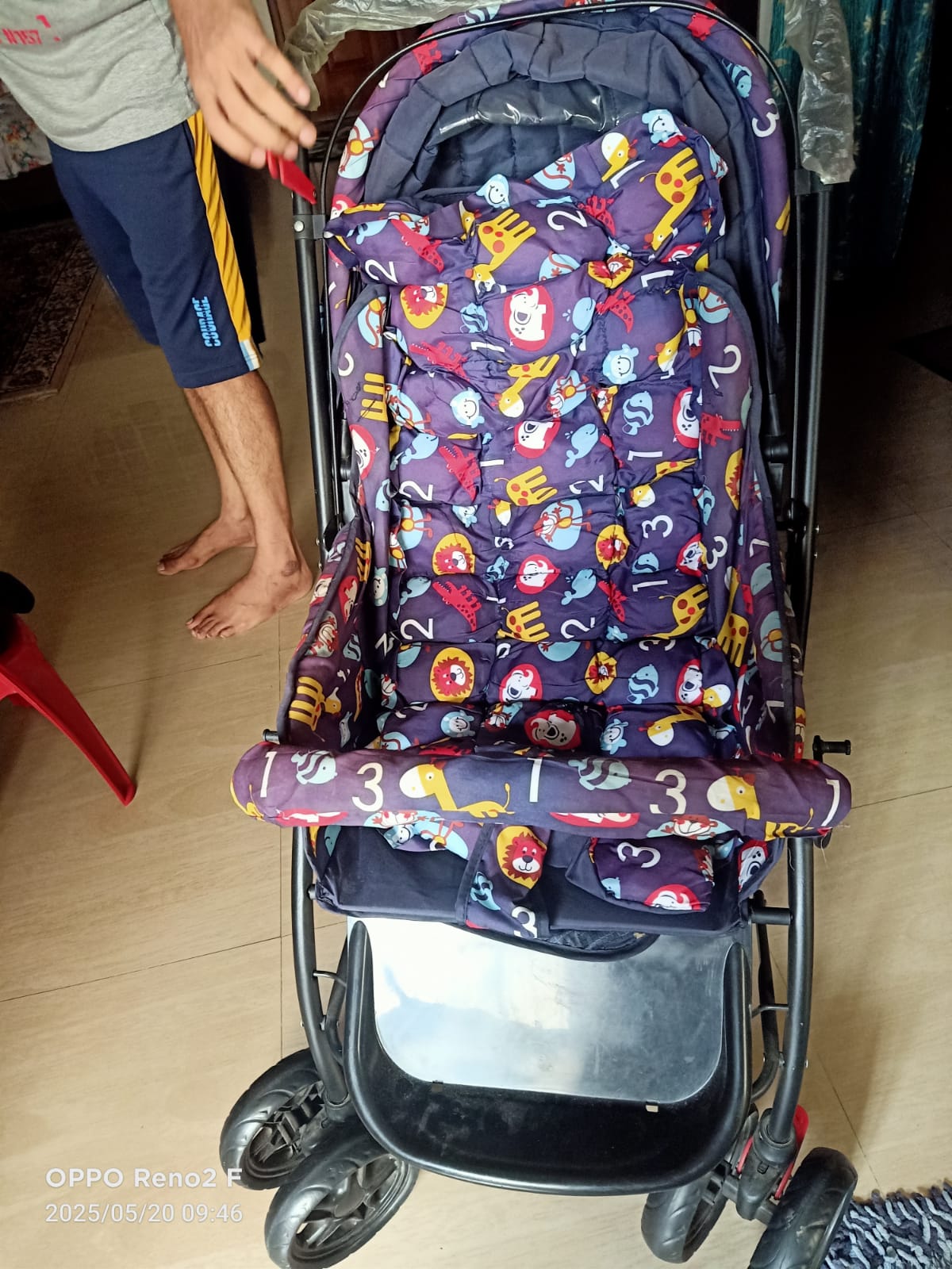 Secondhand Baby hug cosmo stroller ( Bangalore )