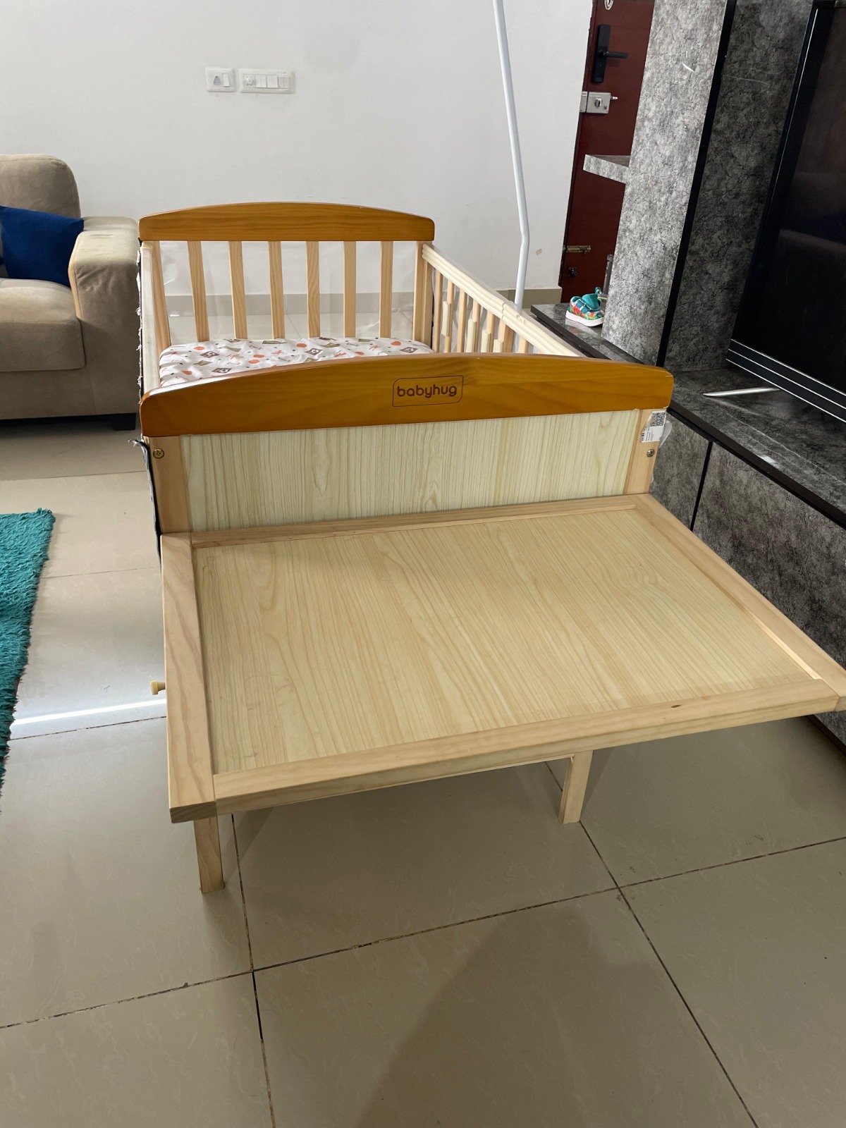 Sustainable Babyhug Hamilton cot secondhand