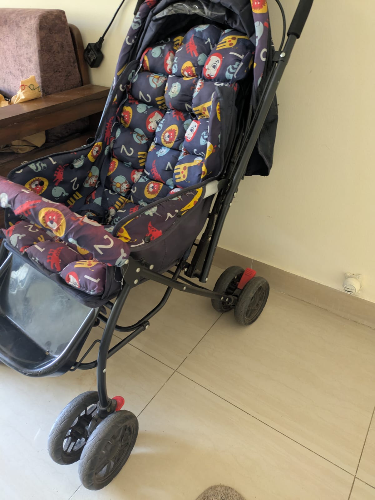 Good condition hardly used Like New Babyhug pram for sale in Mumbai on My Thrift Baby Loot