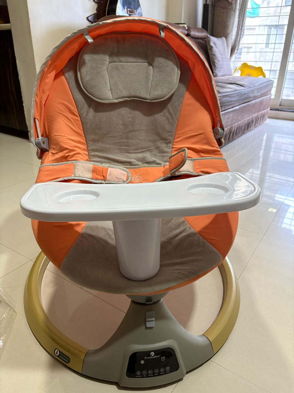 Thrifted Used but good condition Like New Star and Daisy automatic electric baby swing rocker cradle with feeding tray for sale in Mumbai