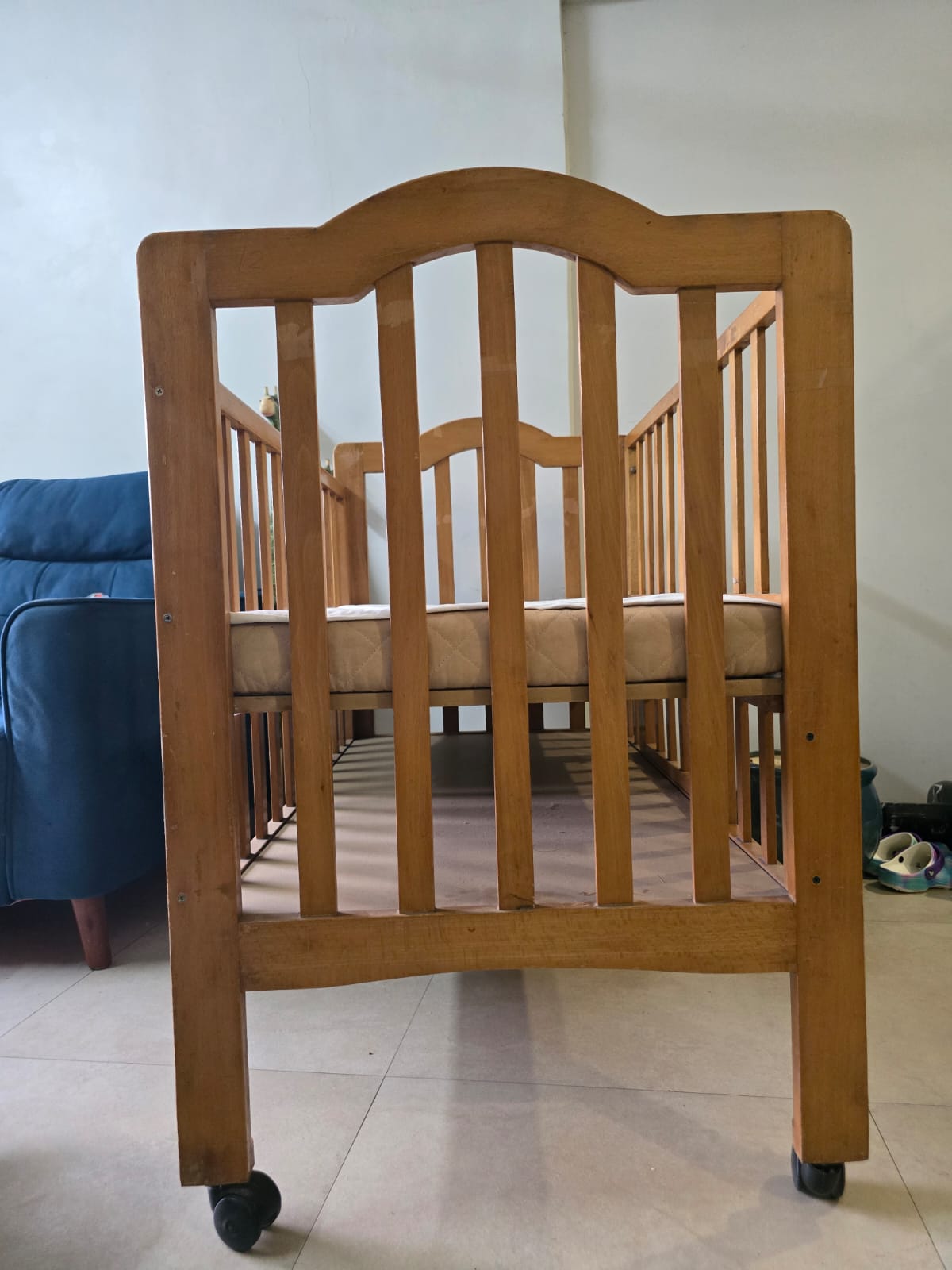 Preowned baby cot in great condition - Mumbai