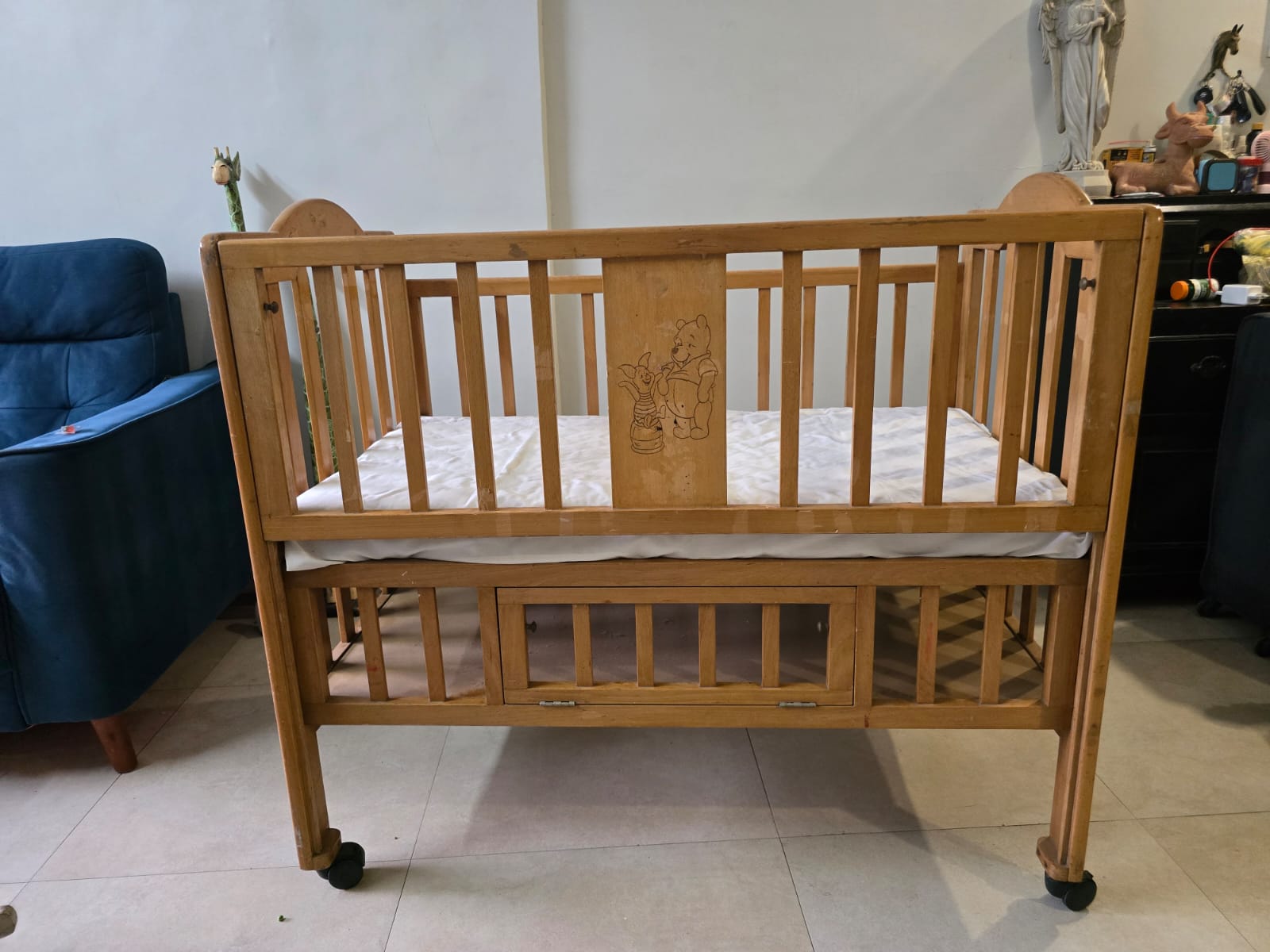 Preowned baby cot in great condition - Mumbai