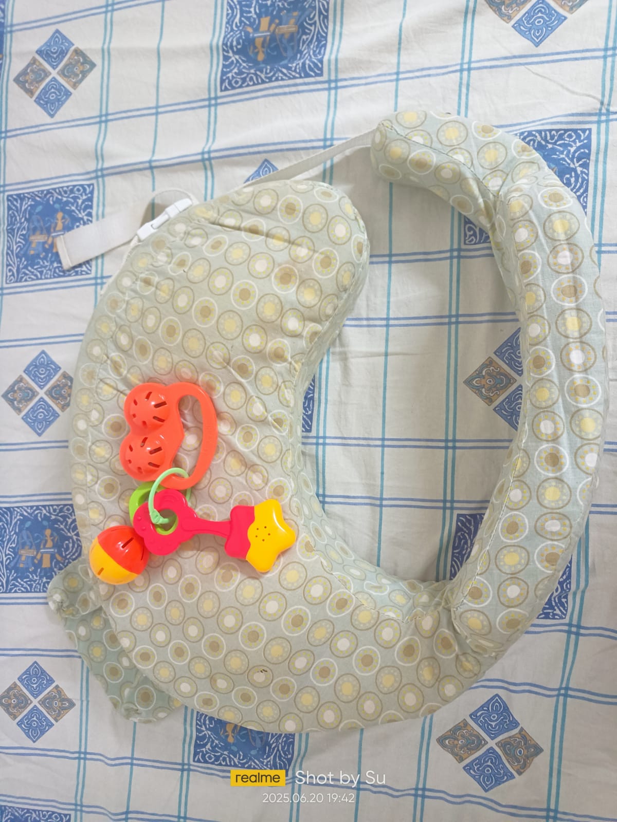 Secondhand baby feeding pillow – eco-choice for Hyderabad moms