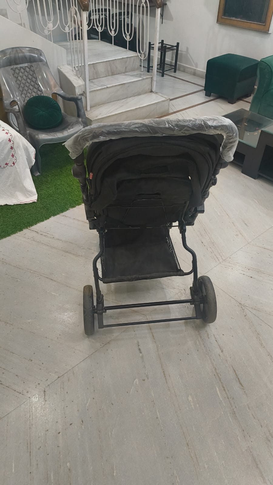Preloved Baby hug joy ride stroller – eco-friendly ride in Hyderabad