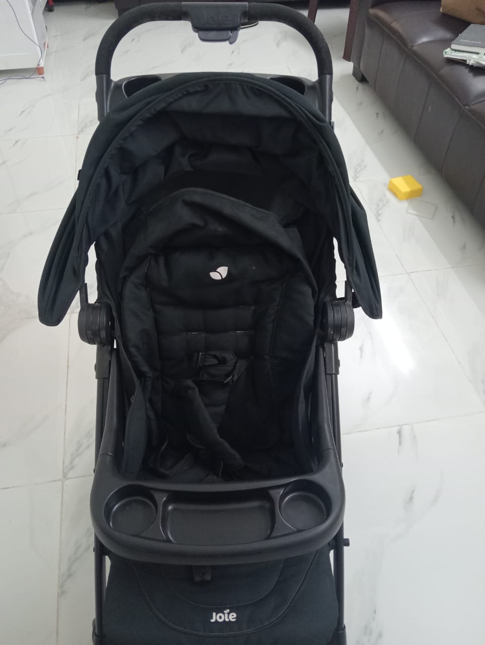 Gently used Joie baby stroller – preloved and sustainable option