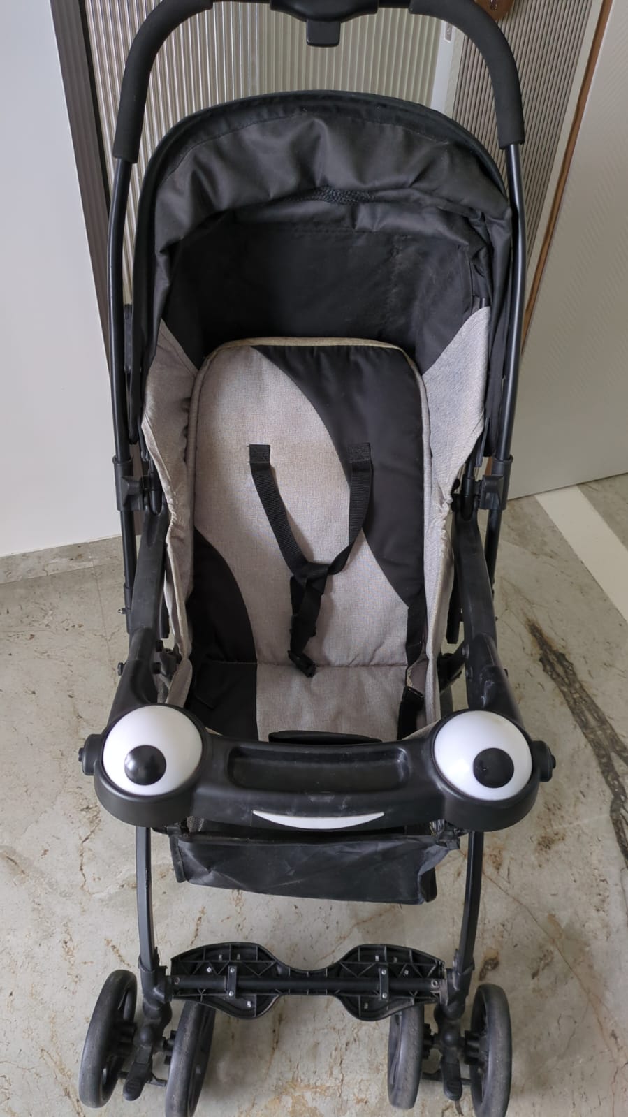 Used R for Rabbit stroller preloved in Mumbai travel‑friendly