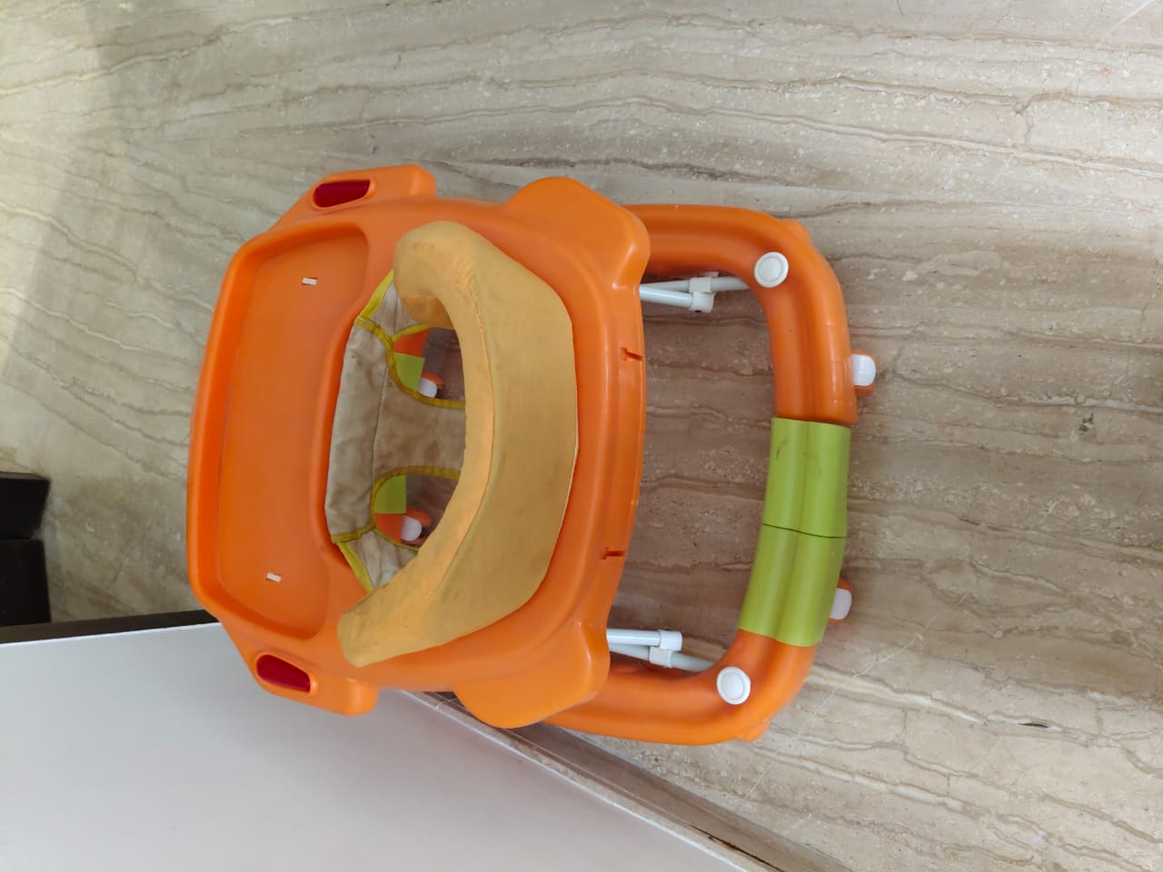 Preloved baby gear – baby walker available in Chennai