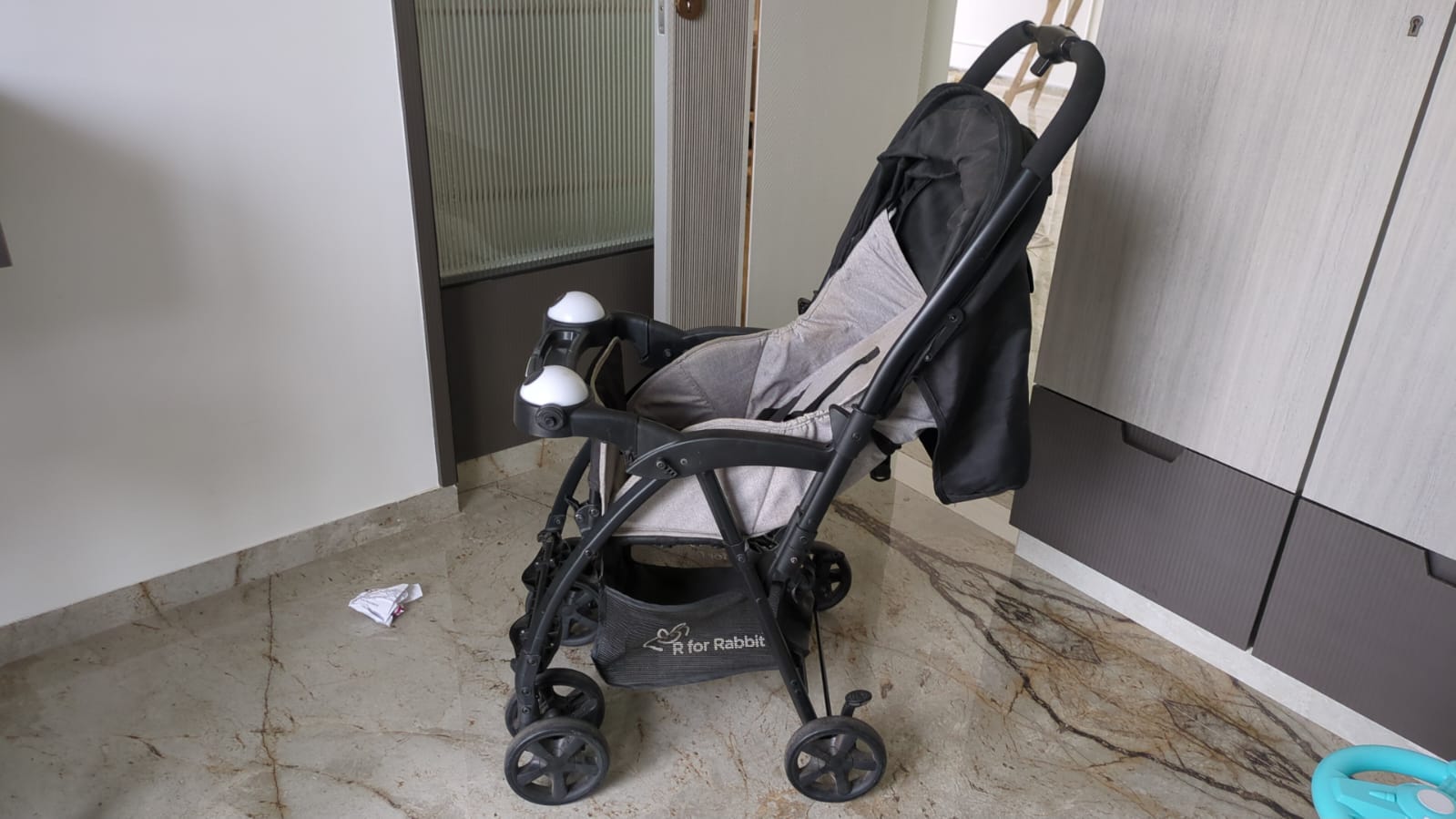 Thrifted R for Rabbit stroller used in Mumbai